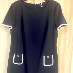 Tommy Hilfiger Navy Shift Dress- excellent condition.
